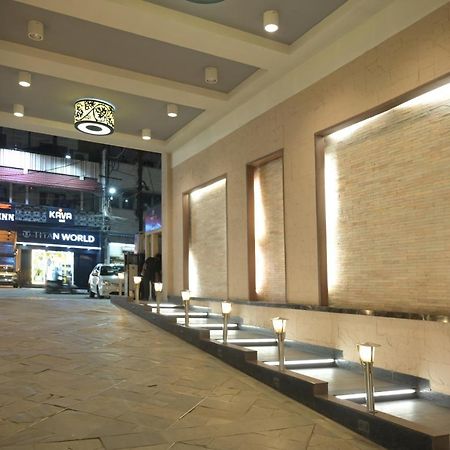 The Central Park Rourkela Экстерьер фото