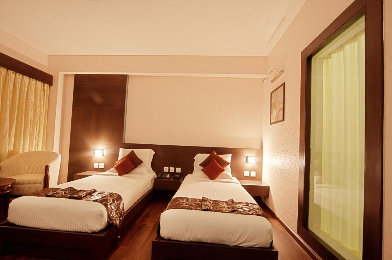The Central Park Rourkela Экстерьер фото