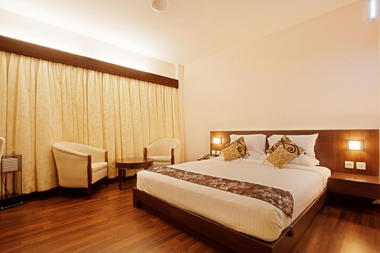 The Central Park Rourkela Экстерьер фото