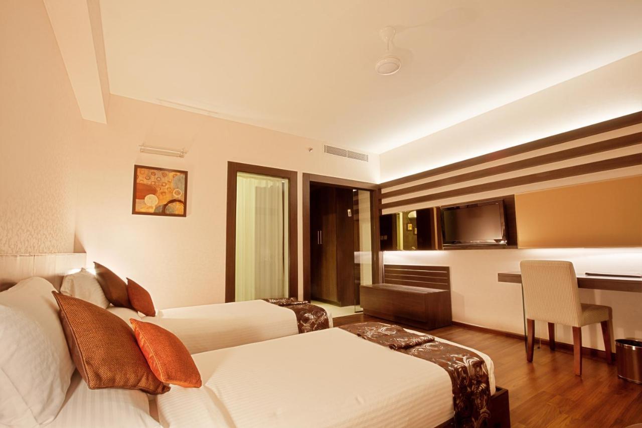 The Central Park Rourkela Экстерьер фото