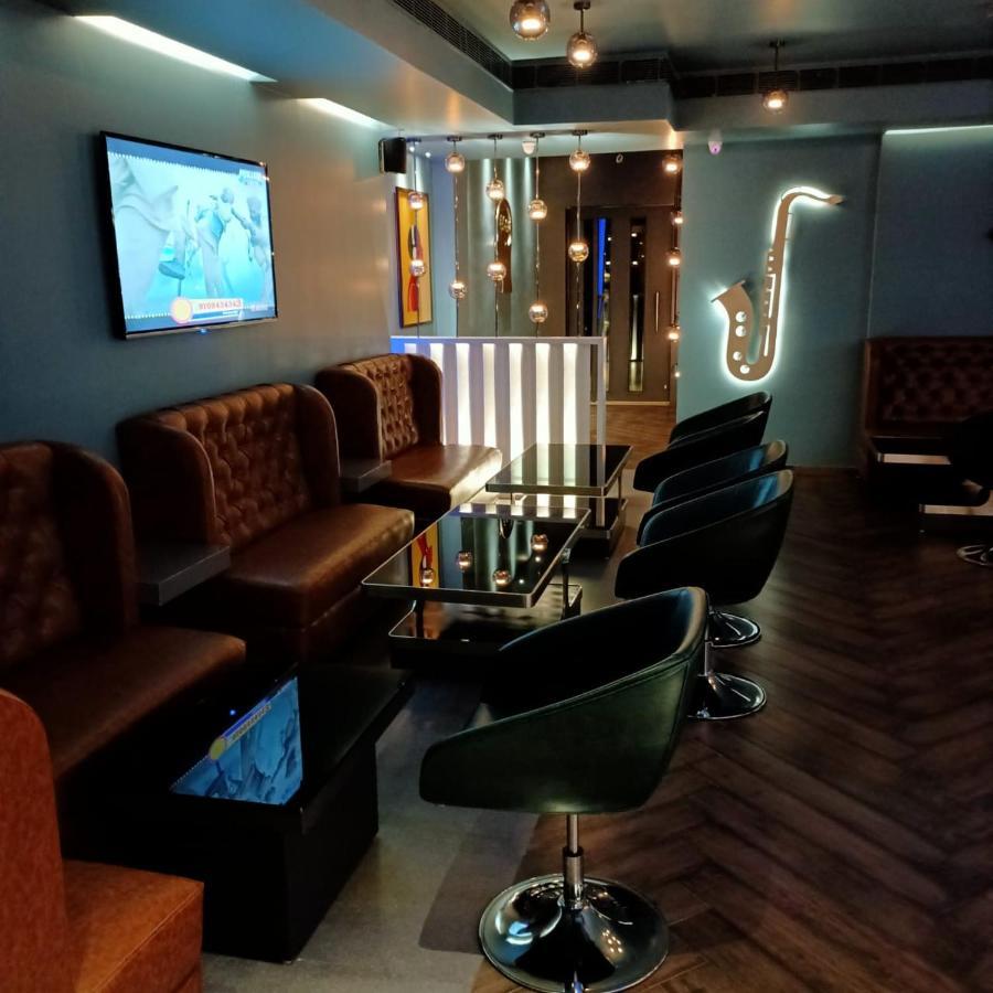 The Central Park Rourkela Экстерьер фото