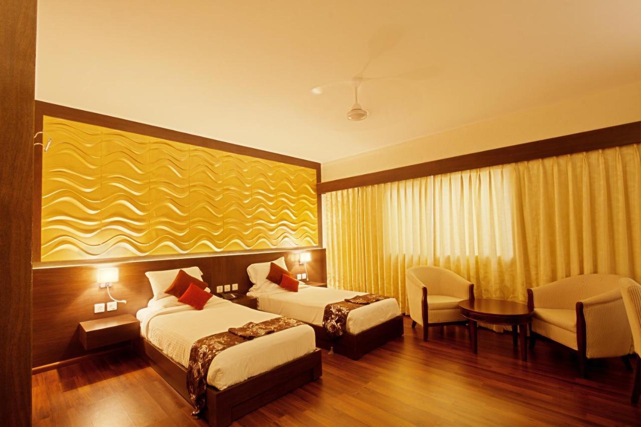 The Central Park Rourkela Экстерьер фото